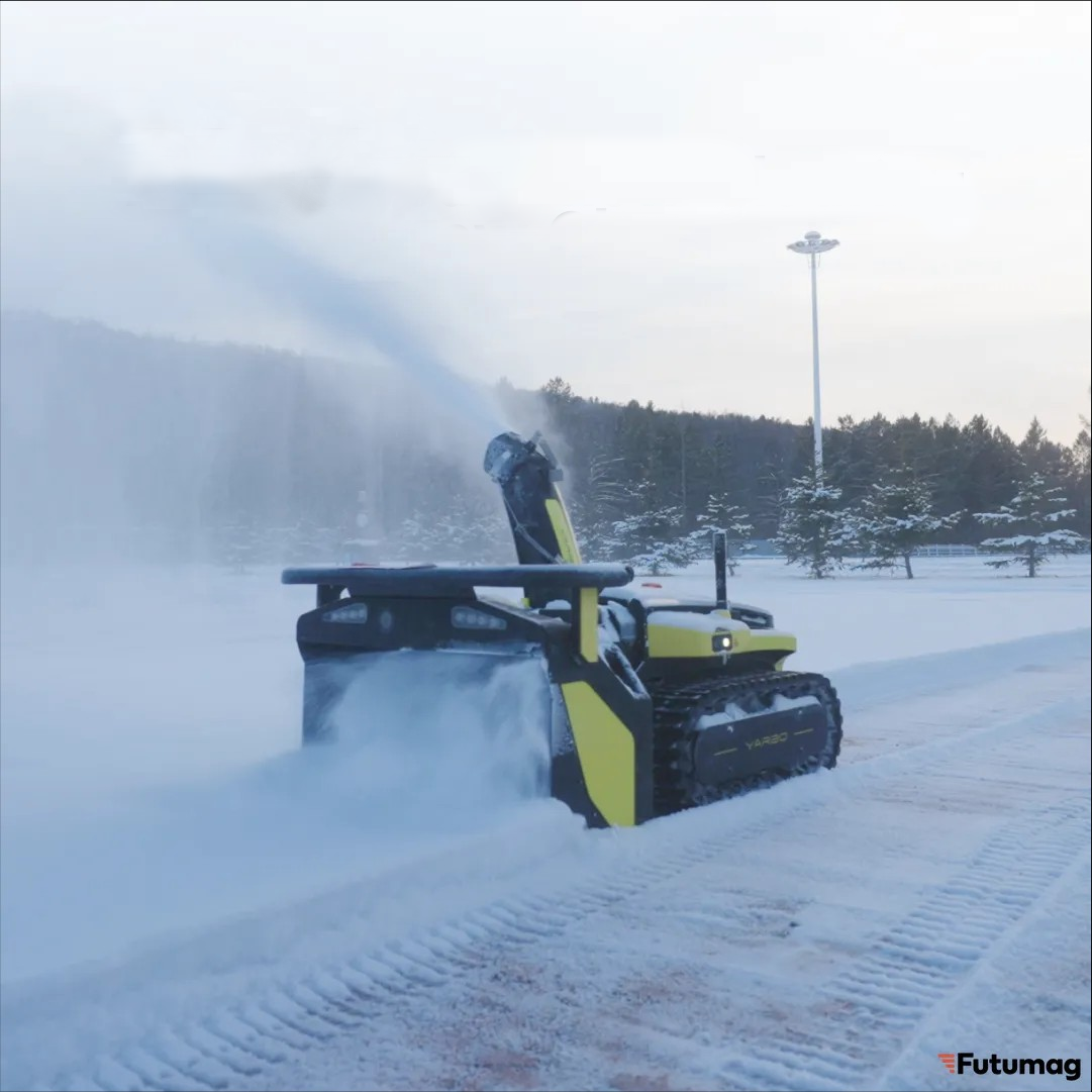 Вкалывают роботы: автоматический снегоуборщик Вкалывают роботы: автоматический снегоуборщик