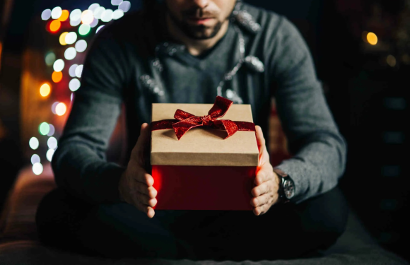 Как найти идею для «того самого» подарка: задайте себе 4 вопроса о человеке