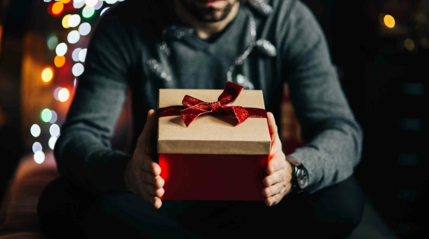 Как найти идею для «того самого» подарка: задайте себе 4 вопроса о человеке