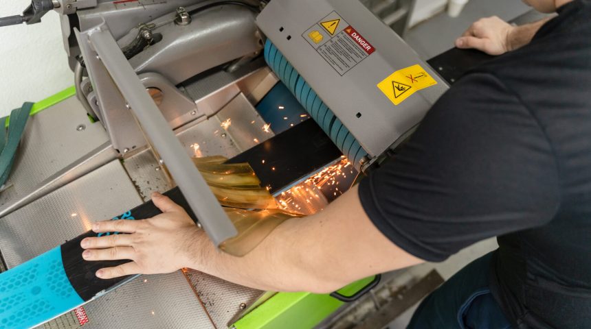 Готовь лыжи зимой